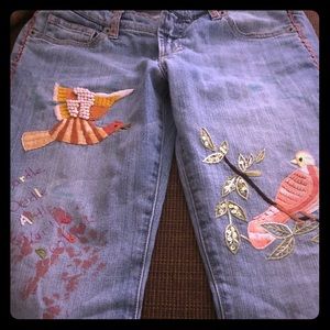 Gorgeous Jeans embroidered with Doves
